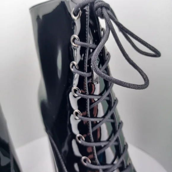 Artrotter Black Ankle Platform Boots Womens size 6 Chunky Block 5.5 in  Heel - Picture 2 of 8